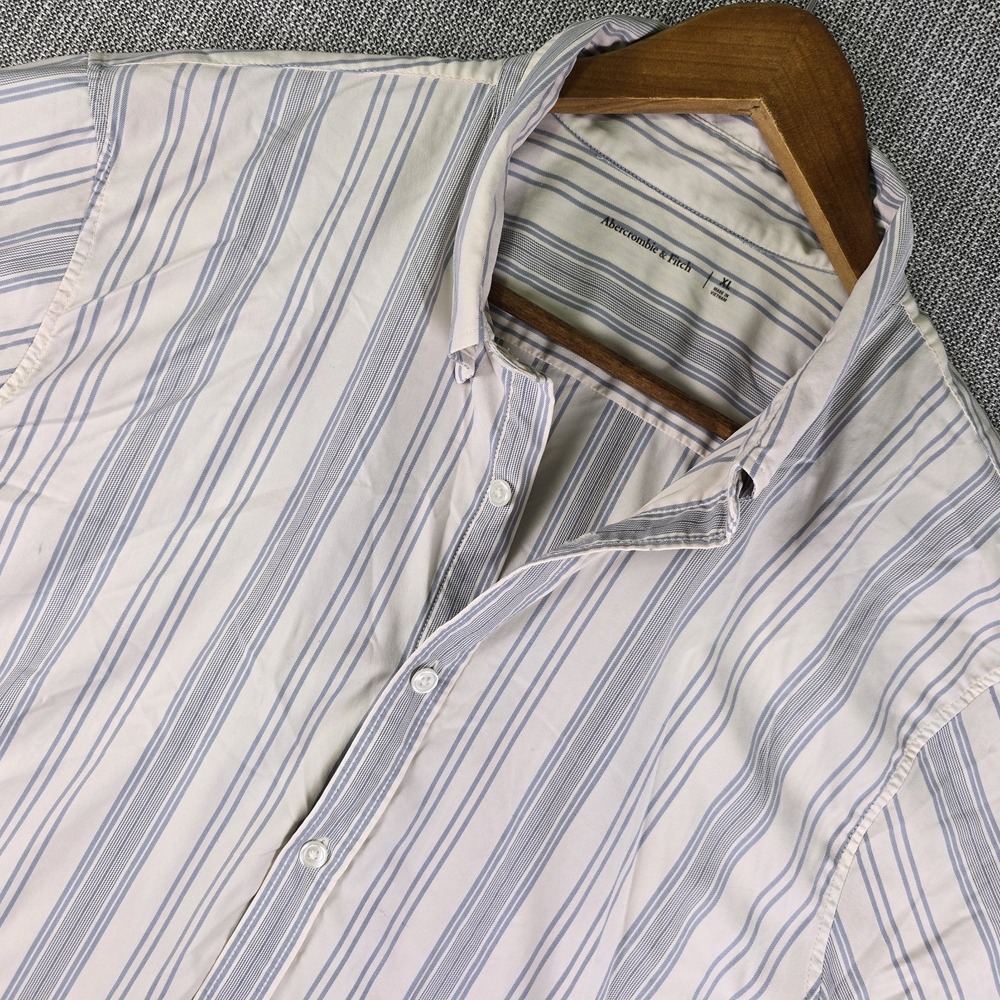 Abercrombie & Fitch Mens XL Shirt Striped Blue White Short Sleeve Performance